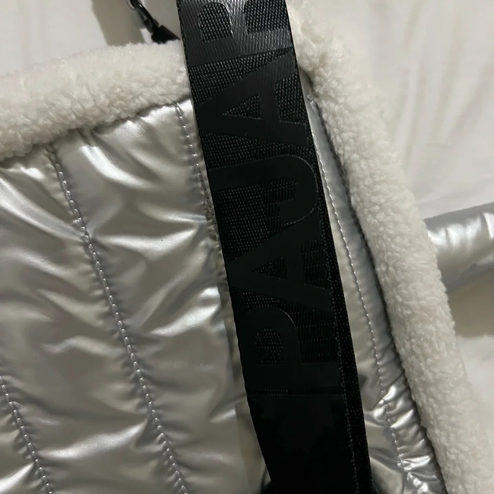 Women's White Faux Fur Trim Metallic Silver Quilted Tote - Picture 4 of 8